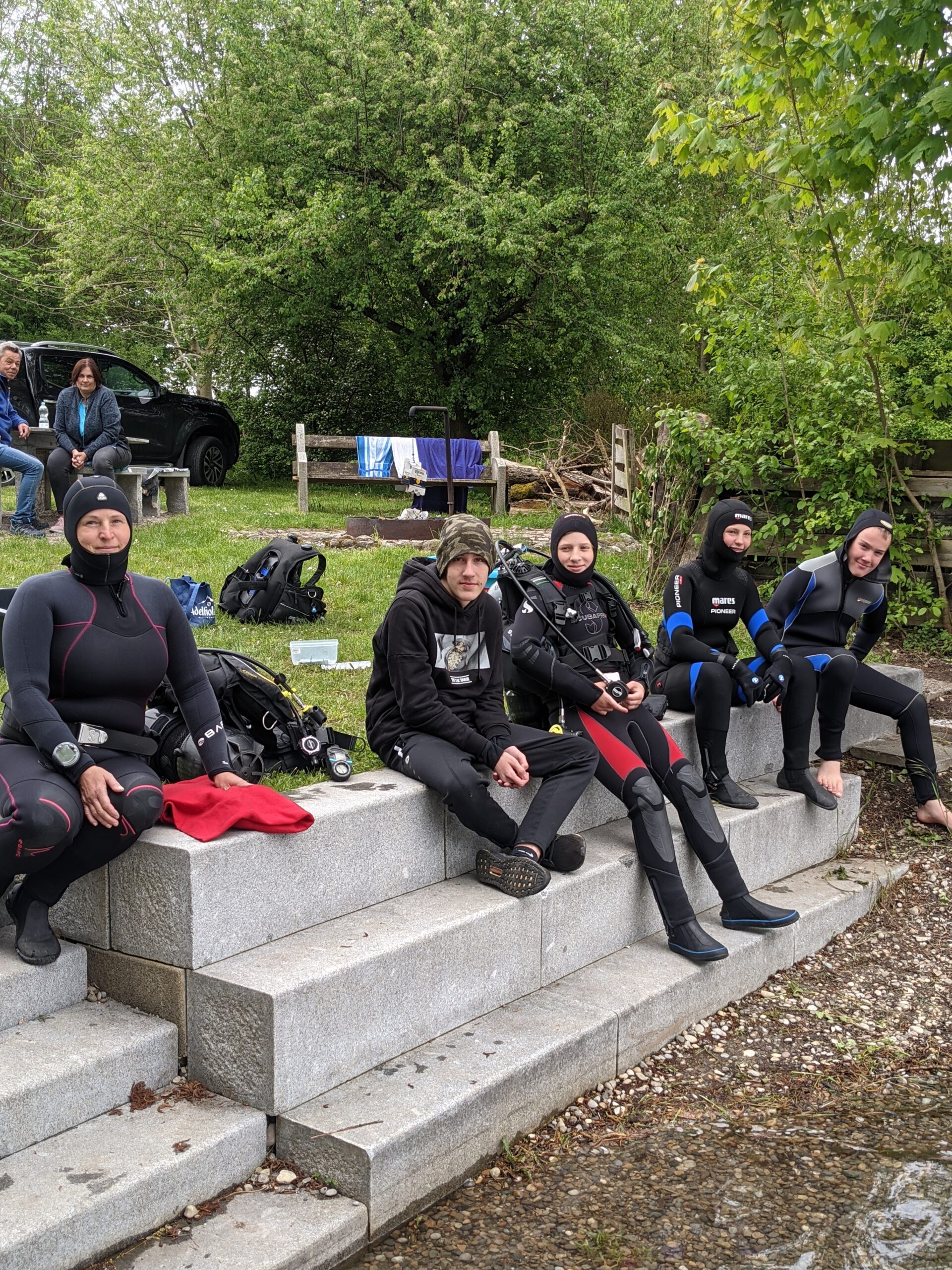 You are currently viewing Vier Jungs erobern die Unterwasserwelt